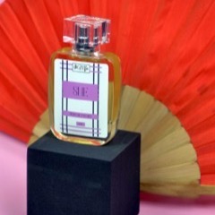 Perfume, view 1